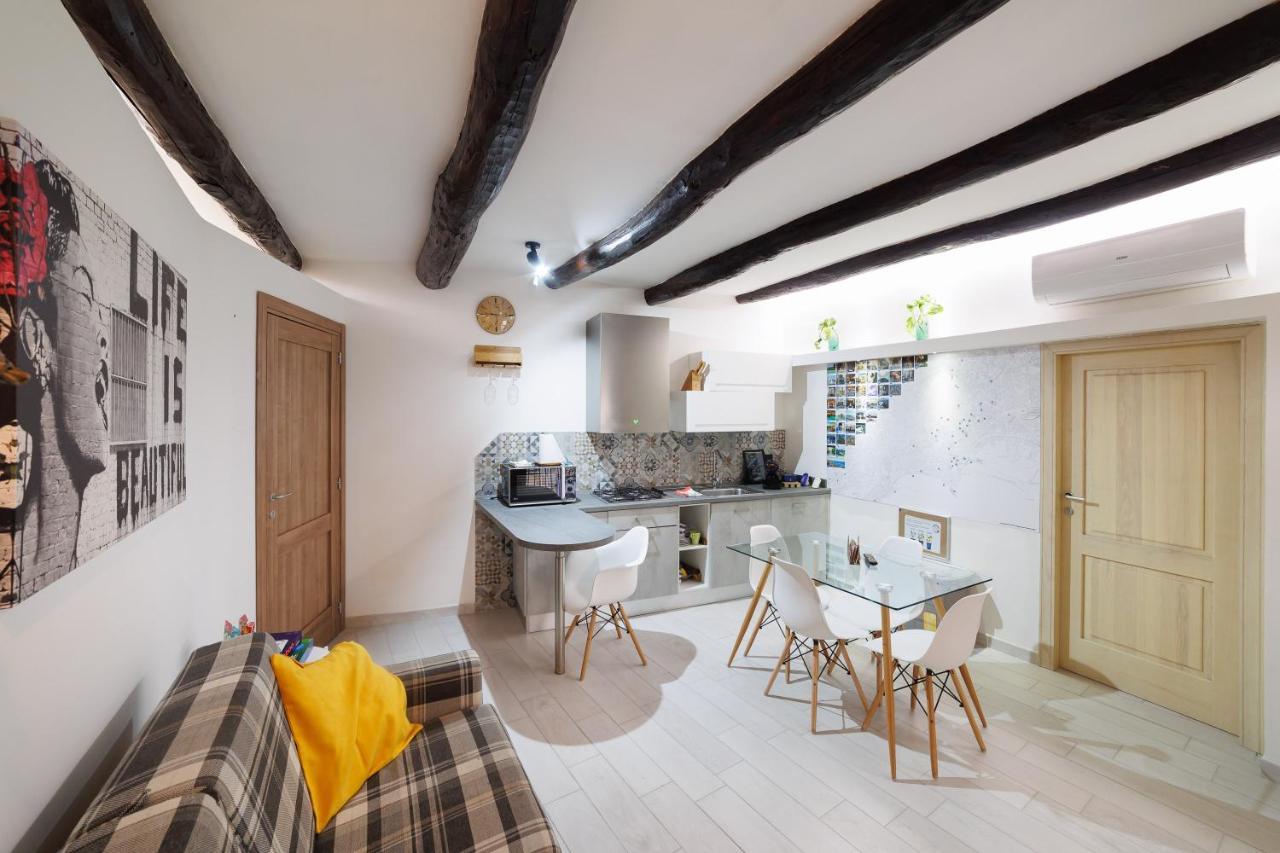 Legno Suite By HouseinNeapel Exterior foto
