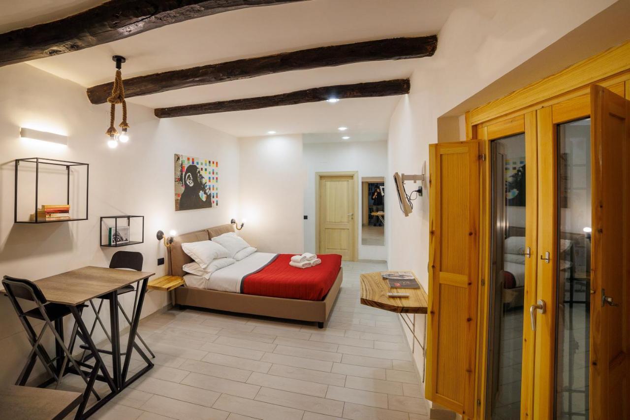 Legno Suite By HouseinNeapel Exterior foto